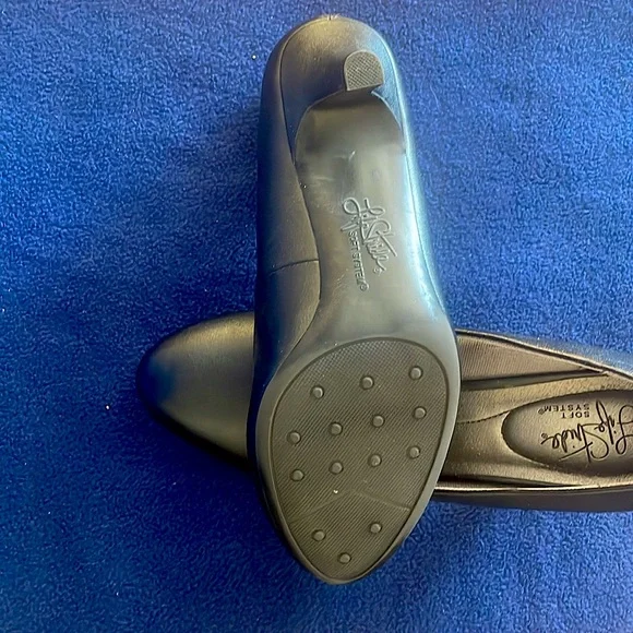 Women’s black dress shoes. Life Stride Soft System. Sz 8W. Like New! - Picture 6 of 7